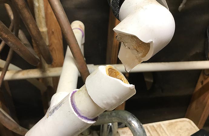 Frozen Pipe Damage Repair in Billings & Lockwood, MT