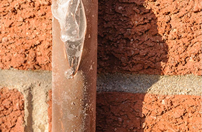 What to Do When a Pipe Bursts